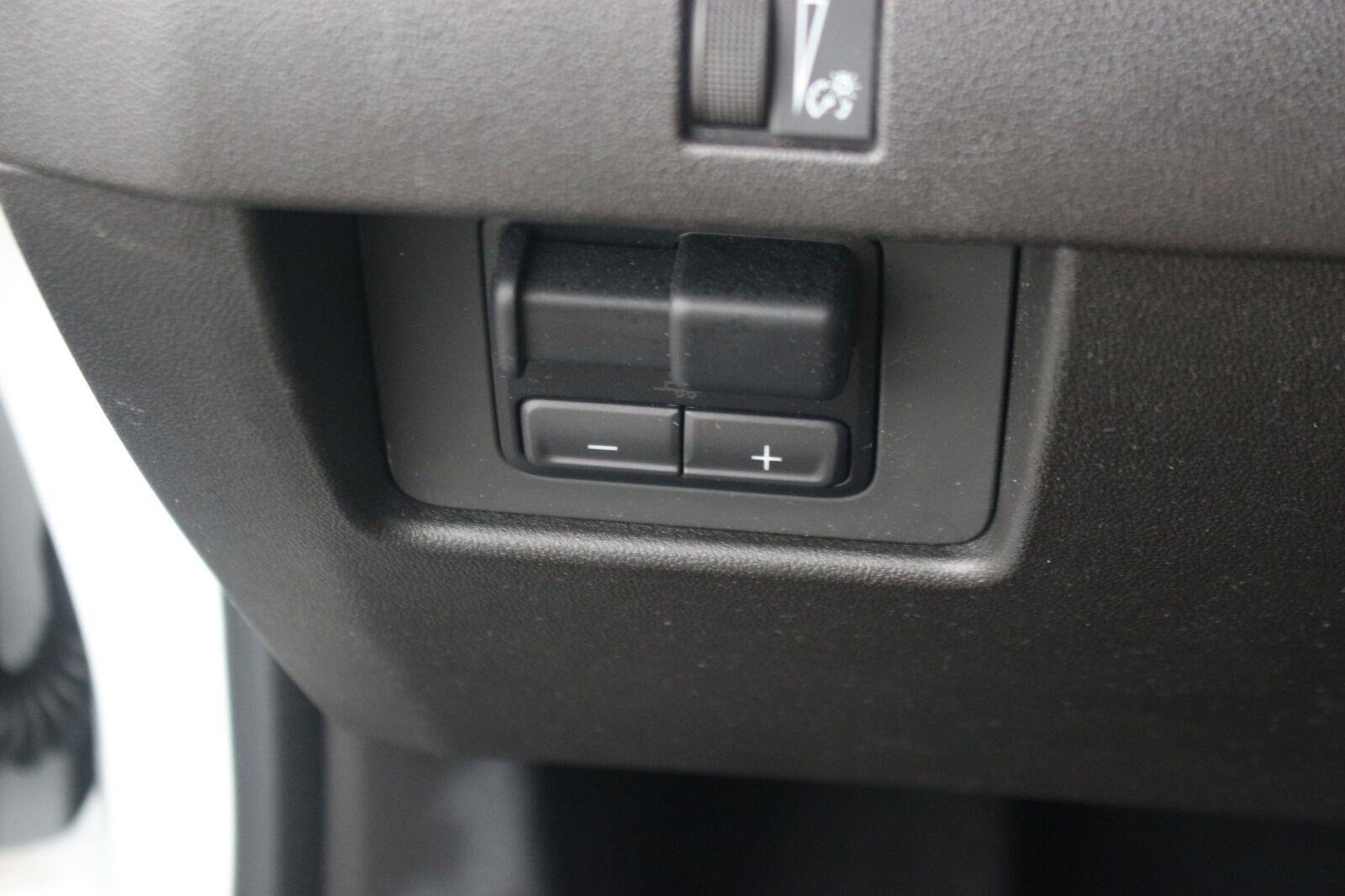 Used 2024 Chevrolet Colorado LT AWD/4WD image 30