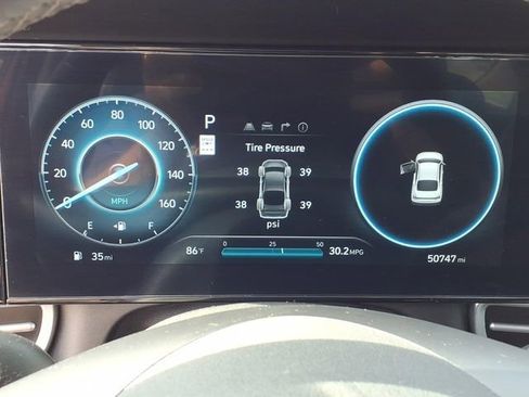 Used 2024 Hyundai Elantra Limited FWD image 25