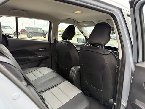 Used 2024 Nissan Kicks SV FWD image 19