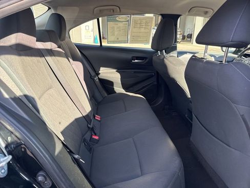 Used 2020 Toyota Corolla LE image 25