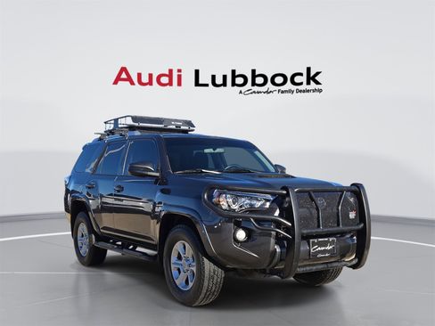 Used 2018 Toyota 4Runner SR5 image 1