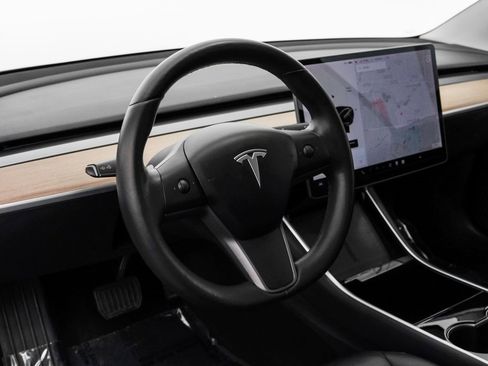 Used 2018 Tesla Model 3 Long Range image 21