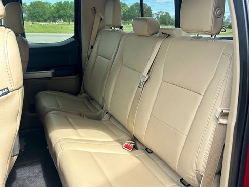 Used 2016 Ford F150 Lariat AWD/4WD image 9