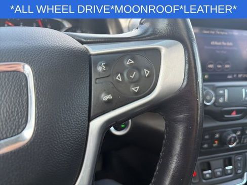 Used 2020 GMC Terrain SLT w/ Preferred Package AWD/4WD image 32