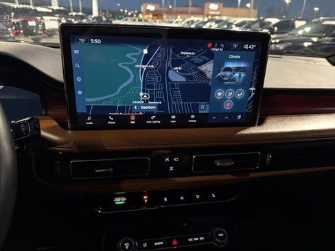 Used 2023 Lincoln Nautilus Reserve w/ Monochromatic Package image 22