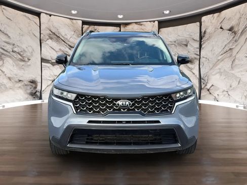 Used 2021 Kia Sorento S w/ Panoramic Sunroof Package AWD/4WD image 2