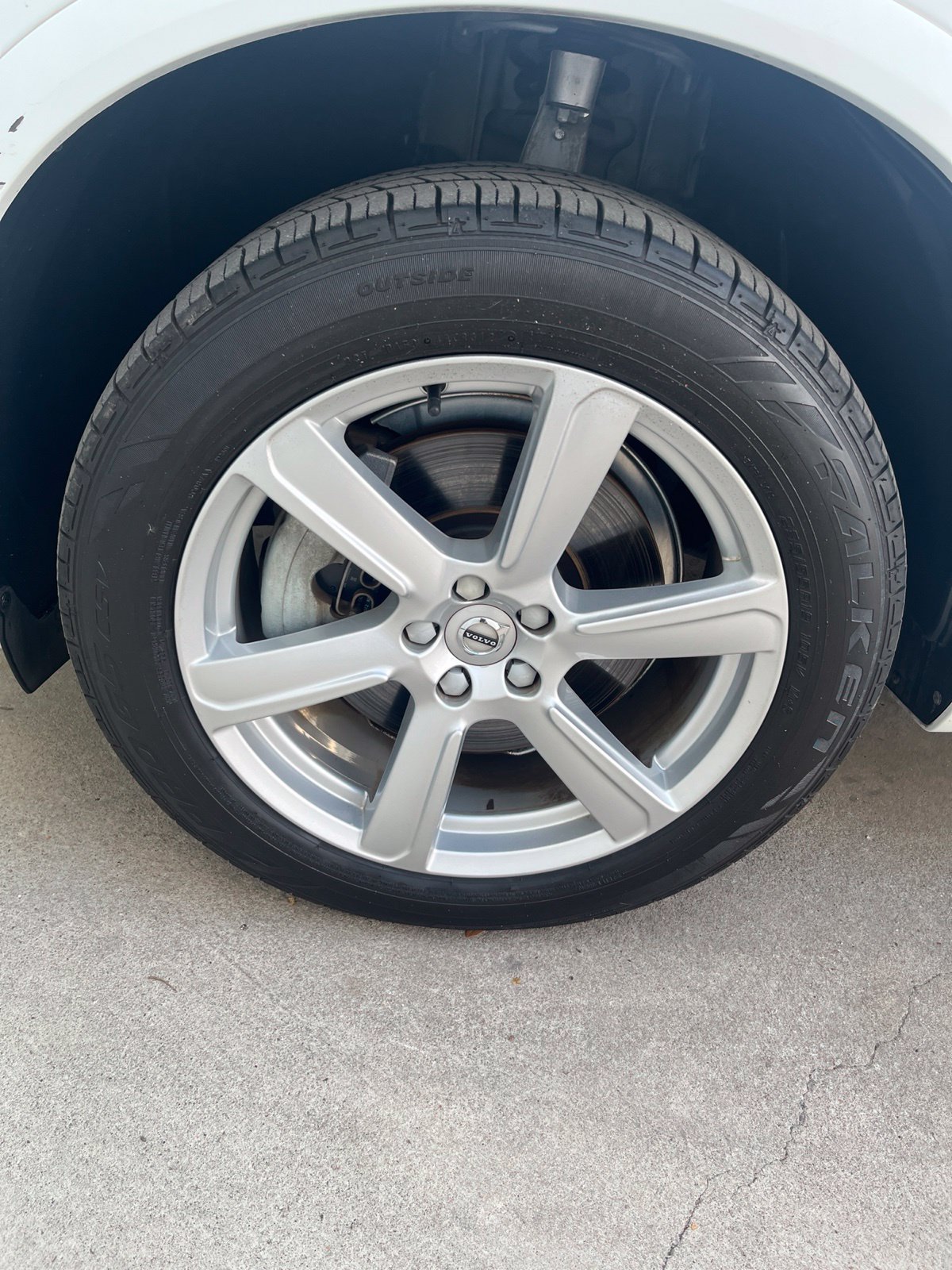 Used 2022 Volvo XC90 T5 Momentum AWD/4WD image 28