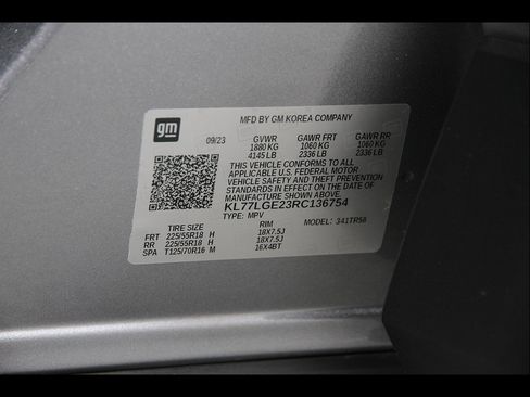 Used 2024 Chevrolet Trax RS w/ Sunroof Package FWD image 22