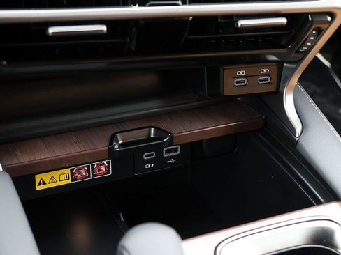 New 2026 Lexus RX 450h AWD image 24