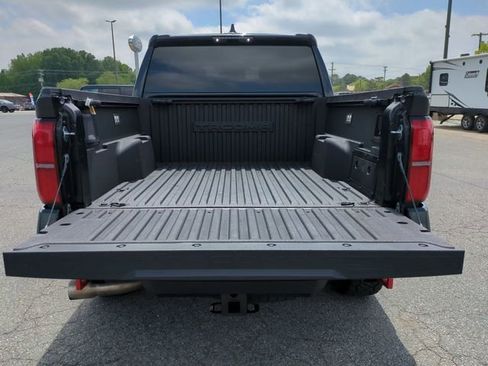 Used 2025 Toyota Tacoma TRD Off-Road AWD/4WD image 30