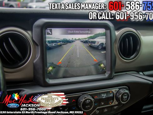 Used 2021 Jeep Gladiator Sport AWD/4WD image 15