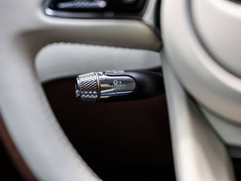 Used 2024 Bentley Continental GT image 30