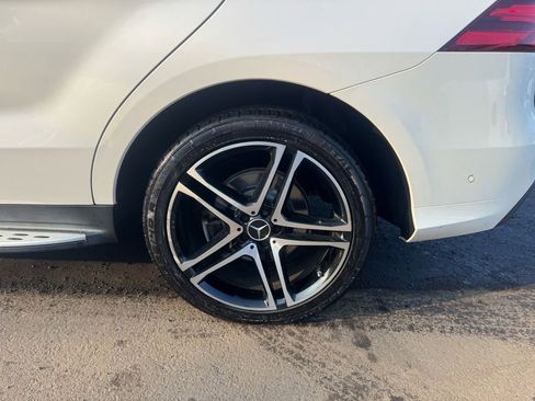 Used 2019 Mercedes-Benz GLE 43 AMG 4MATIC image 12