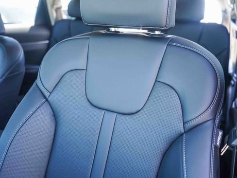 New 2026 Kia Sorento EX FWD image 30