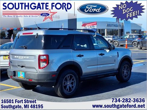 Used 2023 Ford Bronco Sport Big Bend w/ Convenience Package AWD/4WD image 2