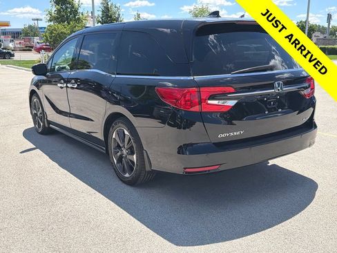 Used 2023 Honda Odyssey Elite image 4