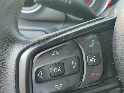 Used 2018 Jeep Wrangler Unlimited Sport image 31