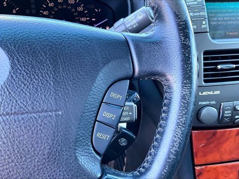 Used 2004 Lexus LS 430 RWD image 22