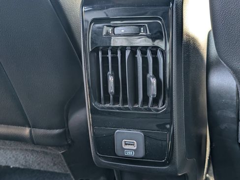 Used 2023 Jeep Compass Latitude w/ Sun and Sound Group AWD/4WD image 22