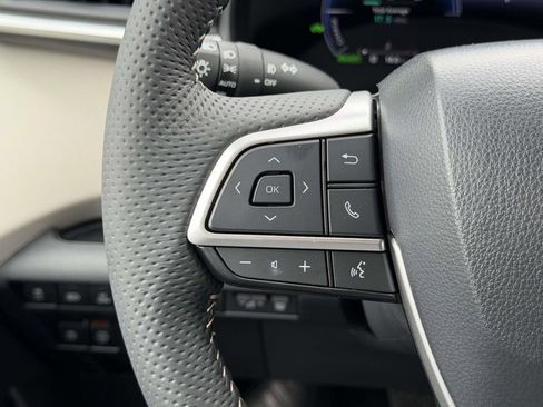 New 2026 Toyota Sienna Limited AWD/4WD image 8