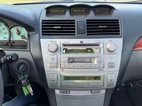 Used 2006 Toyota Solara SLE FWD image 13