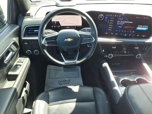 Used 2025 Chevrolet Tahoe LT AWD/4WD image 4