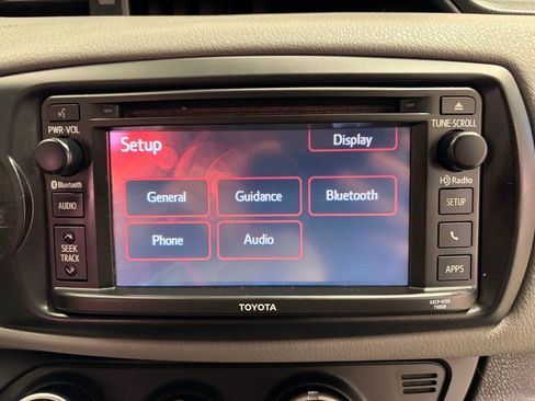 Used 2017 Toyota Yaris L FWD image 14