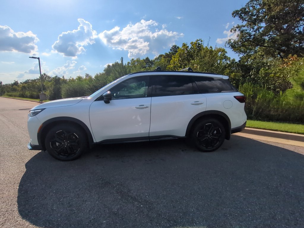 Certified 2026 INFINITI QX60 Sport w/ Dark Cargo Package AWD/4WD image 5