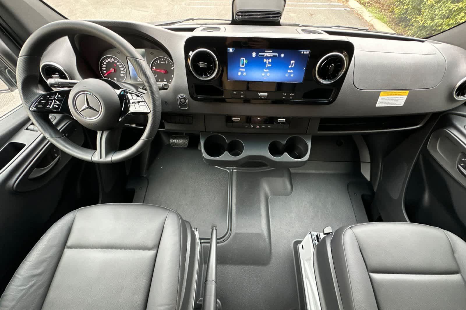 New 2026 Mercedes-Benz Sprinter 2500 image 11