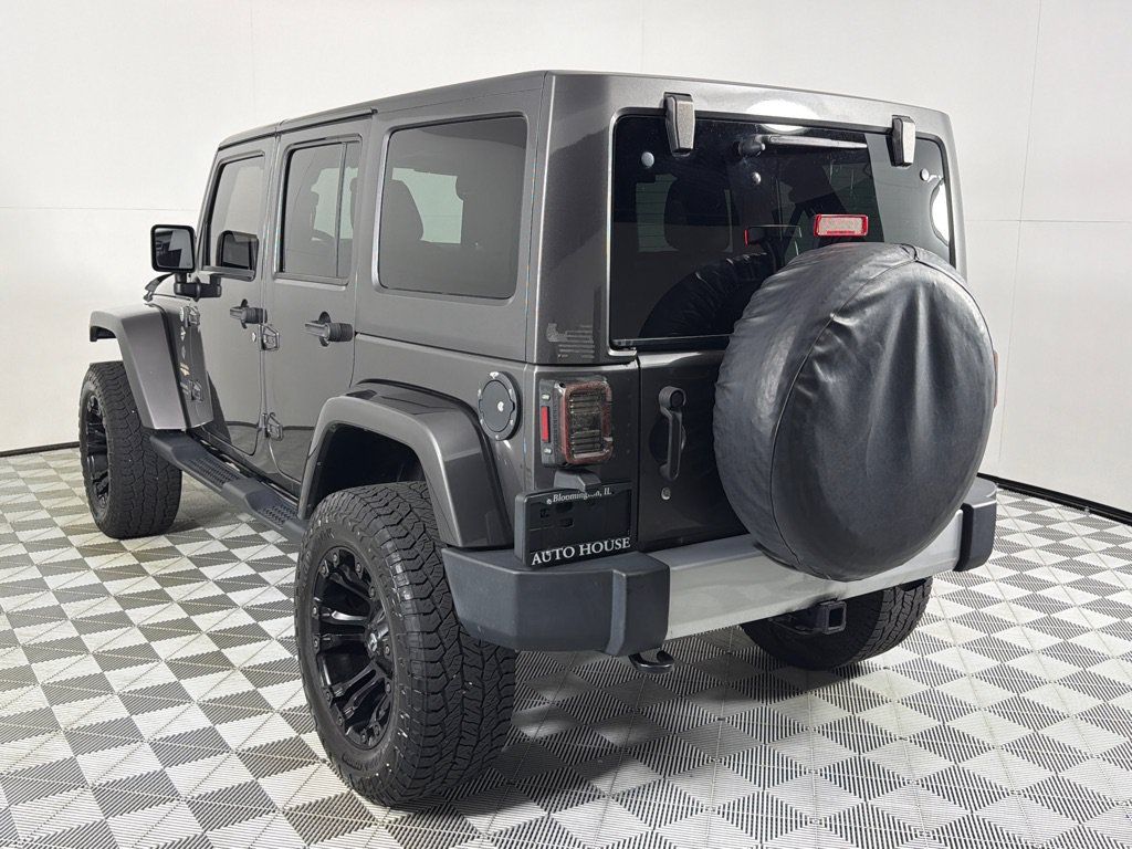 Used 2014 Jeep Wrangler Unlimited Sahara w/ Max Tow Package AWD/4WD image 7