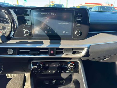 Used 2021 Kia K5 LXS image 15