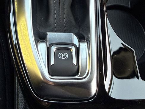 New 2026 Chevrolet Trax LT w/ Driver Confidence Package image 19