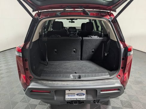 Used 2022 Nissan Pathfinder SV w/ SV Premium Package AWD/4WD image 5