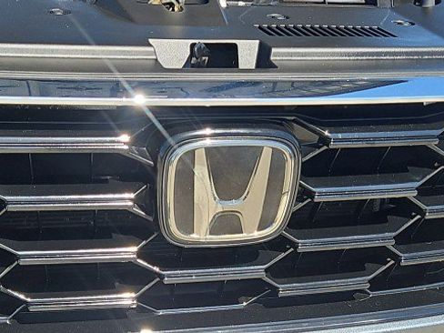 Used 2023 Honda CR-V EX image 32