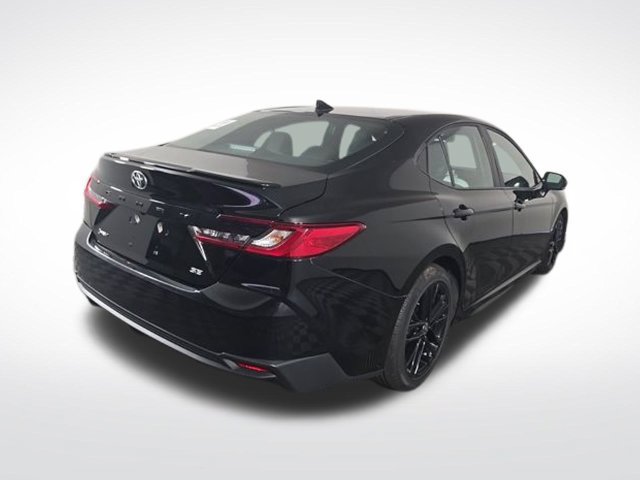 Used 2025 Toyota Camry SE FWD image 5