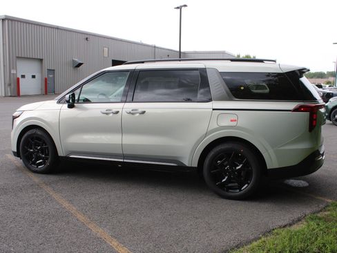 New 2027 Kia Carnival EX w/ Dark Edition Package FWD image 5
