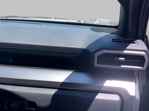 Used 2025 Toyota 4Runner SR5 AWD/4WD image 19