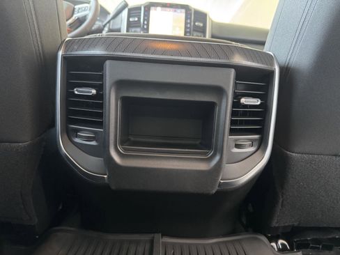 New 2026 RAM 2500 Big Horn AWD/4WD image 31