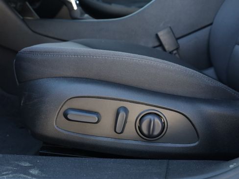 Used 2025 Chevrolet Malibu LT image 26