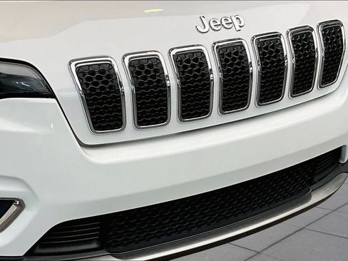 Used 2020 Jeep Cherokee Limited FWD image 31