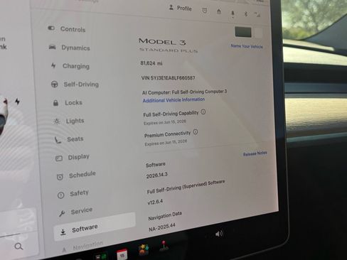 Used 2020 Tesla Model 3 Standard Range RWD image 13