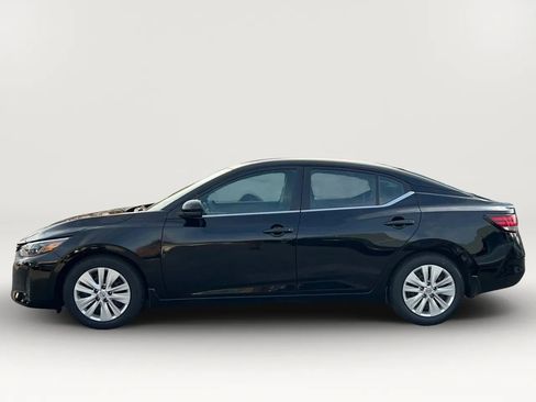 Used 2024 Nissan Sentra S image 4