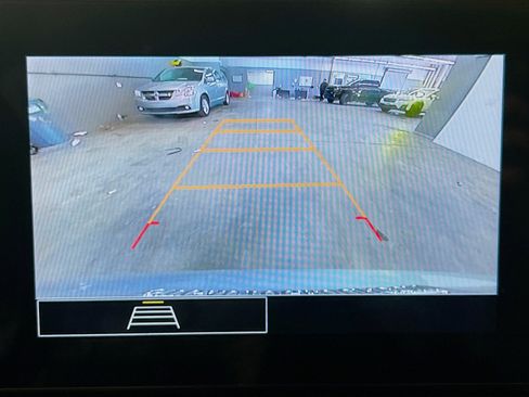 Used 2025 Chevrolet Trax LS FWD image 9
