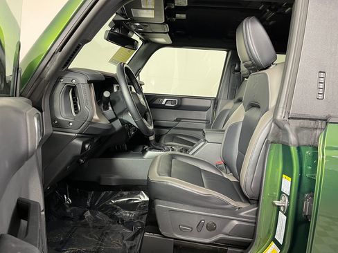 Used 2025 Ford Bronco Outer Banks AWD/4WD image 10