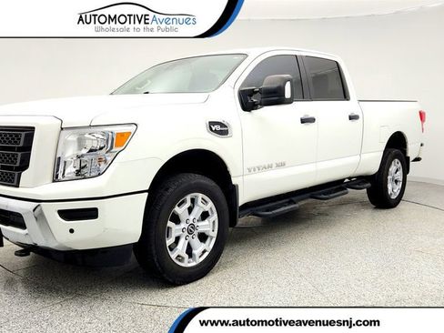 Used 2023 Nissan Titan SV w/ SV Convenience Package AWD/4WD image 1