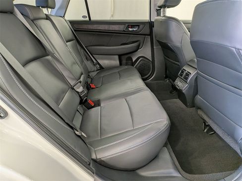 Used 2019 Subaru Outback 2.5i Limited w/ Popular Package #2 image 30