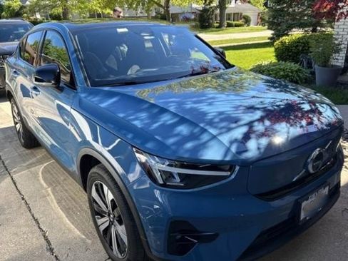 Used 2023 Volvo C40 P8 Recharge Plus w/ Protection Package Premier AWD/4WD image 4