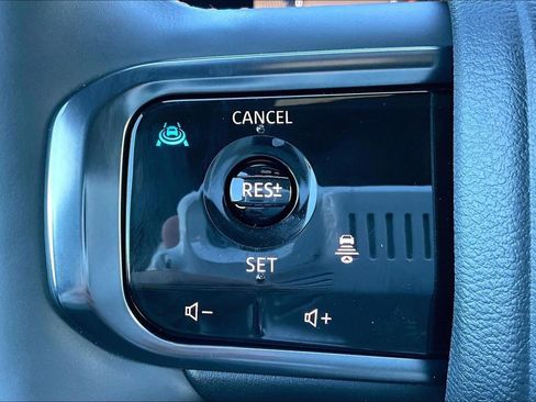 Used 2025 Nissan Armada PRO-4X w/ Pro-4X Premium Package image 26