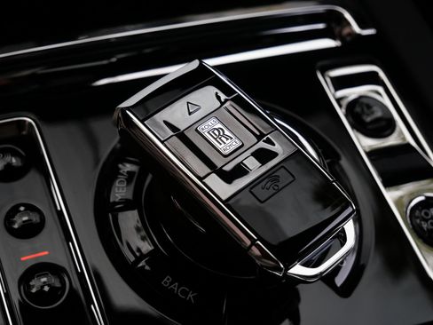 New 2026 Rolls-Royce Cullinan AWD/4WD image 32