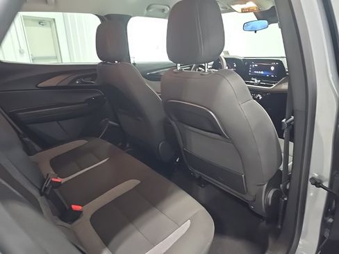 Used 2024 Chevrolet TrailBlazer LT image 24
